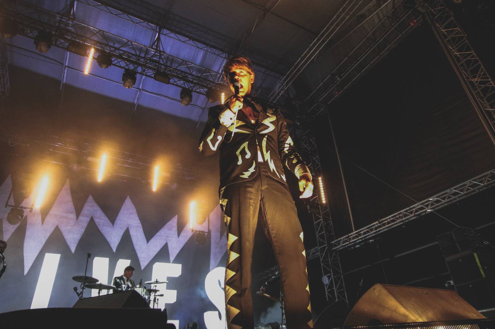 Mighty Sounds, den druhý: Ikoničtí Bad Religion, hajzlákový atentát s Gutalax a rock’n’rolloví gentlemani The Hives