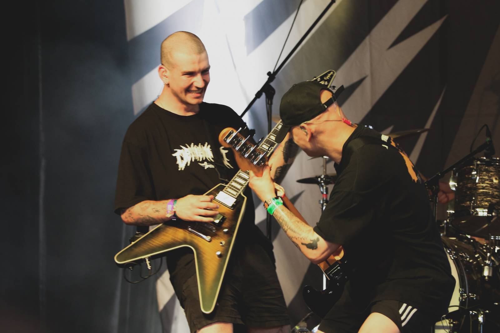 Mighty Sounds, den druhý: Ikoničtí Bad Religion, hajzlákový atentát s Gutalax a rock’n’rolloví gentlemani The Hives