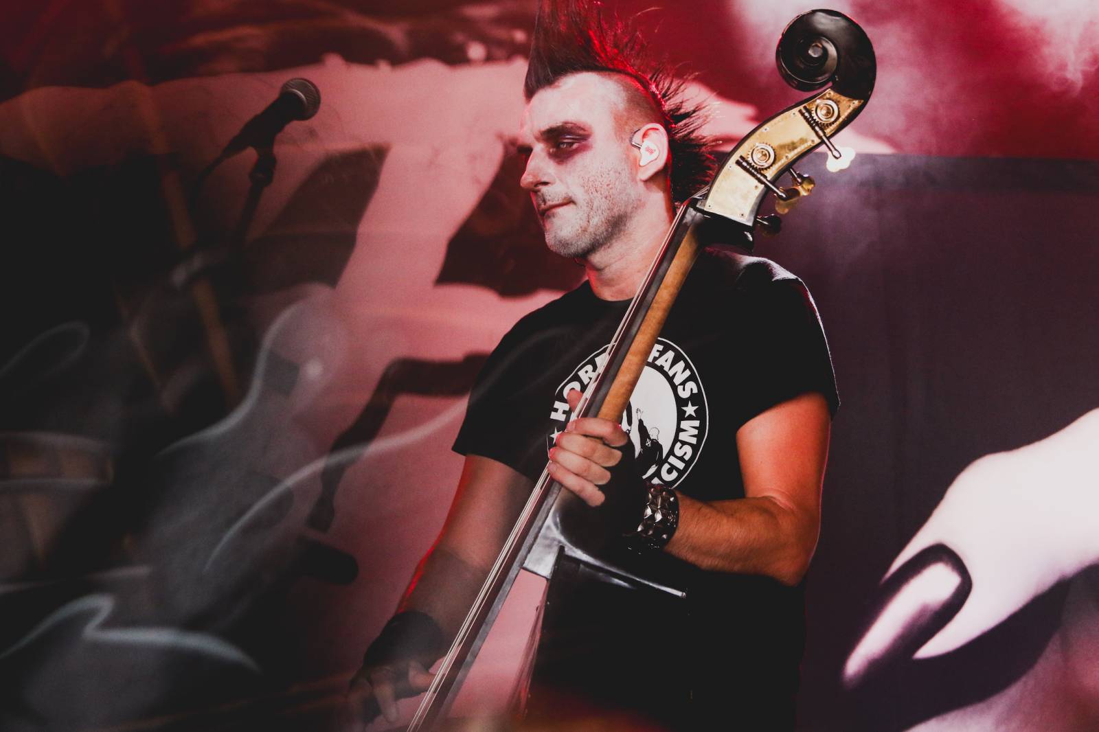 Mighty Sounds, den druhý: Ikoničtí Bad Religion, hajzlákový atentát s Gutalax a rock’n’rolloví gentlemani The Hives