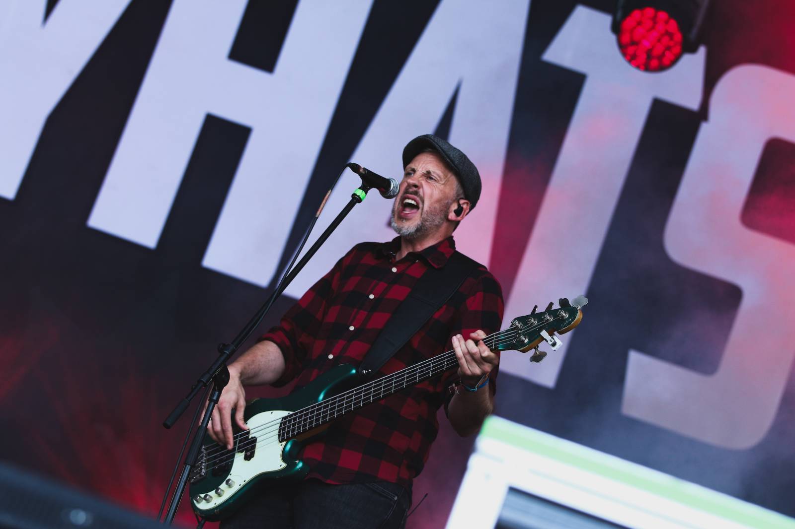 Mighty Sounds, den druhý: Ikoničtí Bad Religion, hajzlákový atentát s Gutalax a rock’n’rolloví gentlemani The Hives