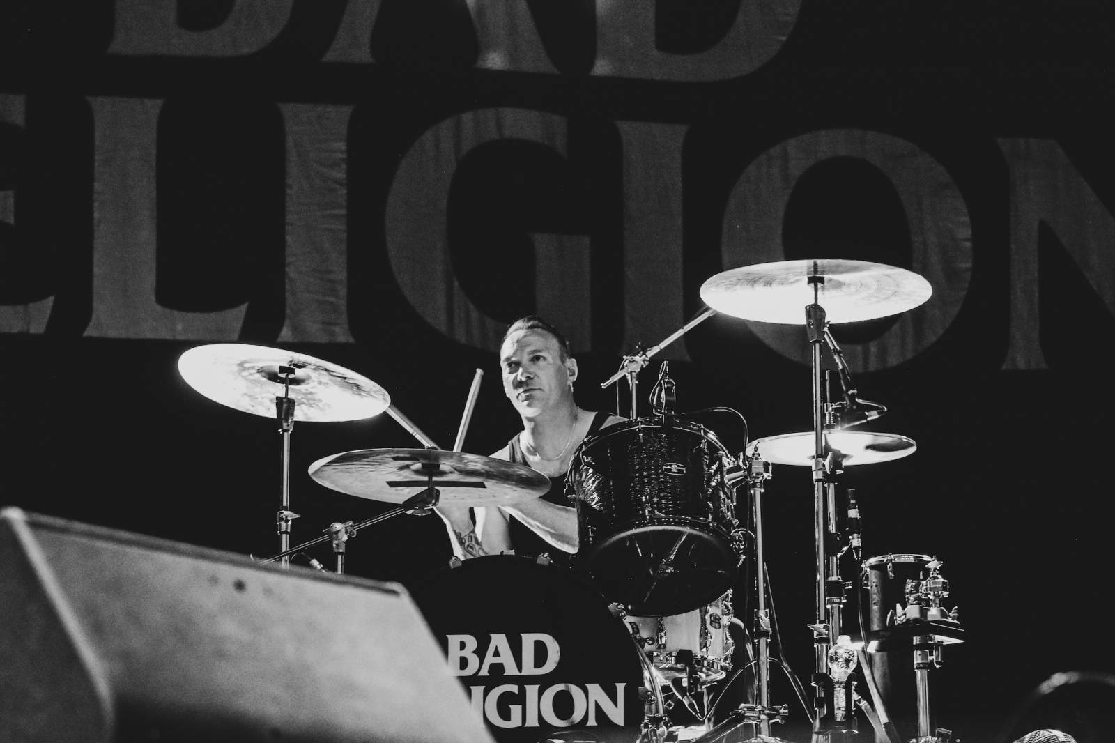 Mighty Sounds, den druhý: Ikoničtí Bad Religion, hajzlákový atentát s Gutalax a rock’n’rolloví gentlemani The Hives