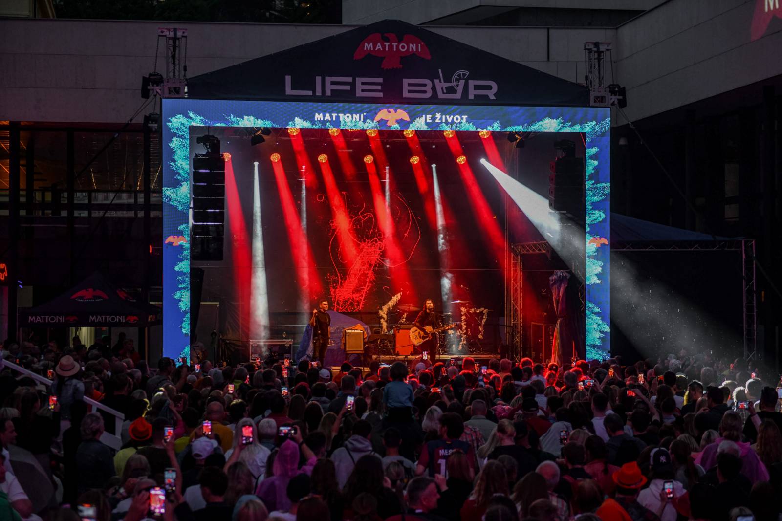 Richard Krajčo rozezpíval Karlovy Vary hity Kryštof, vystoupili i Bert & Friends