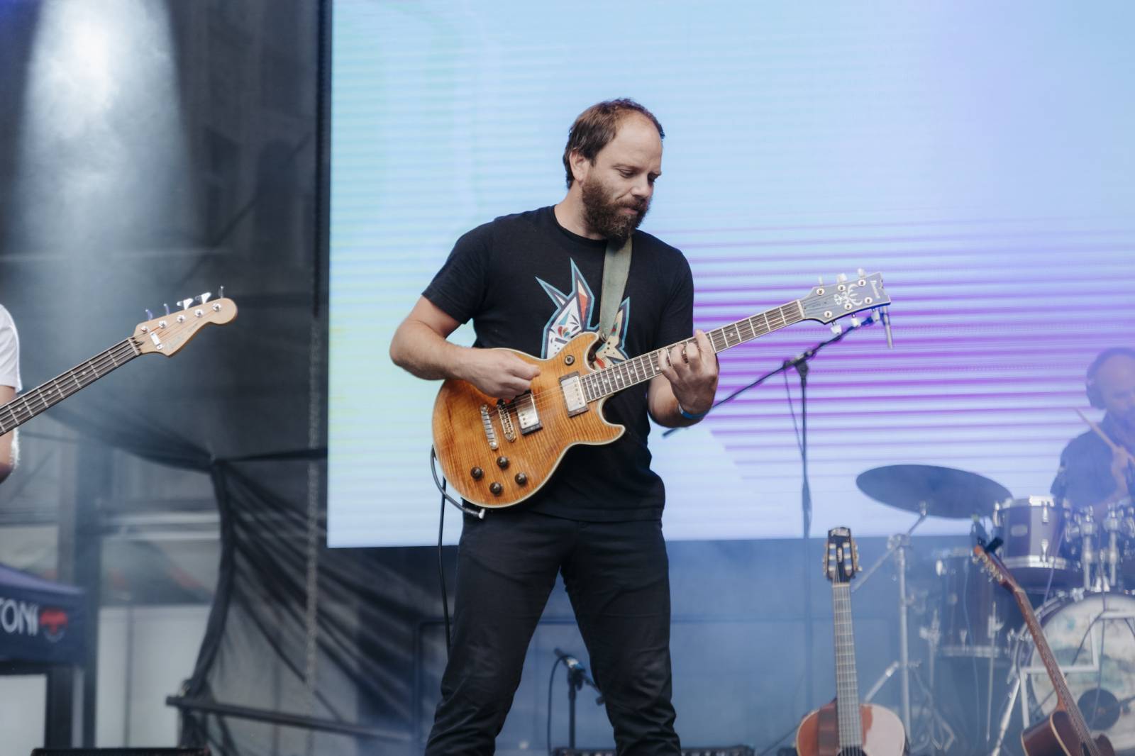 V Karlových Varech převzali stráž Zrní a Kapitán Demo, na koncertech měli plno