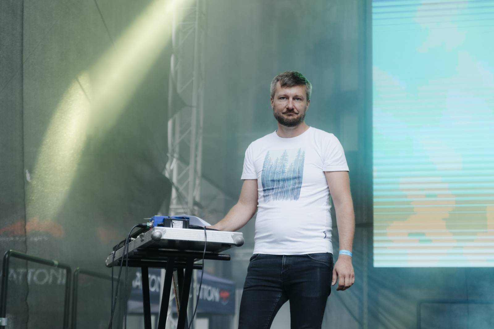 V Karlových Varech převzali stráž Zrní a Kapitán Demo, na koncertech měli plno