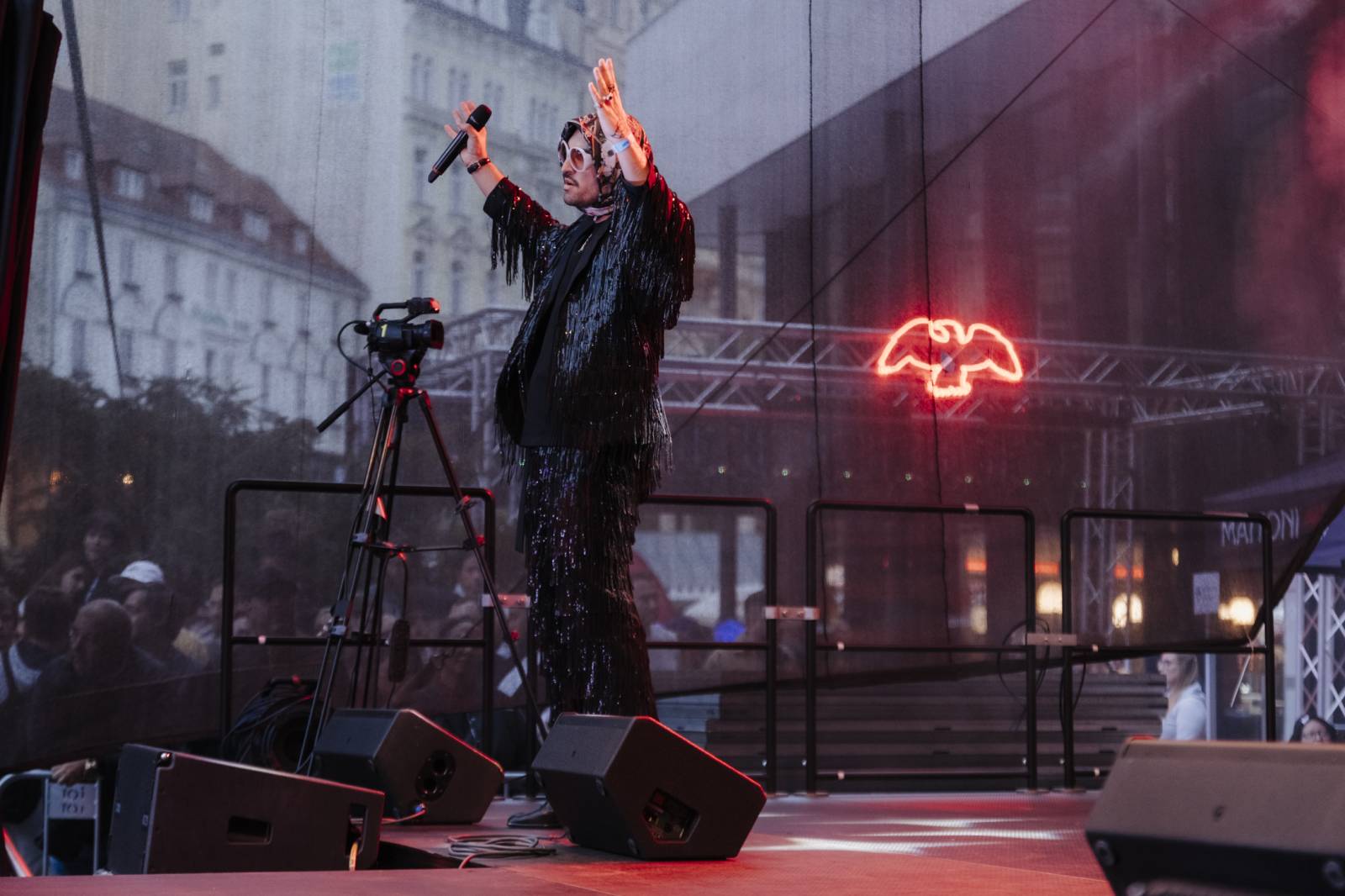 V Karlových Varech převzali stráž Zrní a Kapitán Demo, na koncertech měli plno