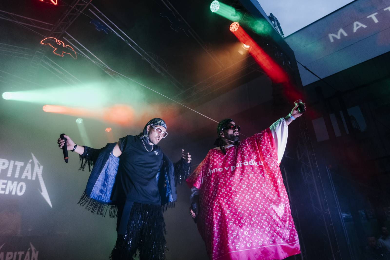 V Karlových Varech převzali stráž Zrní a Kapitán Demo, na koncertech měli plno