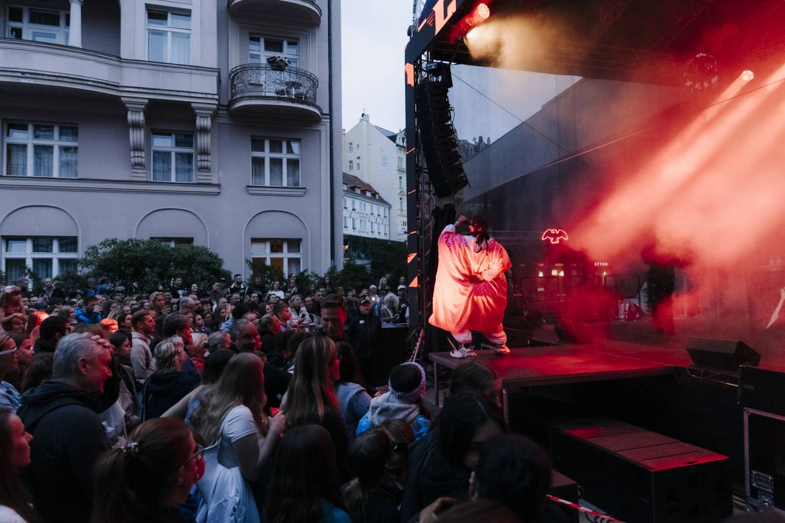 V Karlových Varech převzali stráž Zrní a Kapitán Demo, na koncertech měli plno