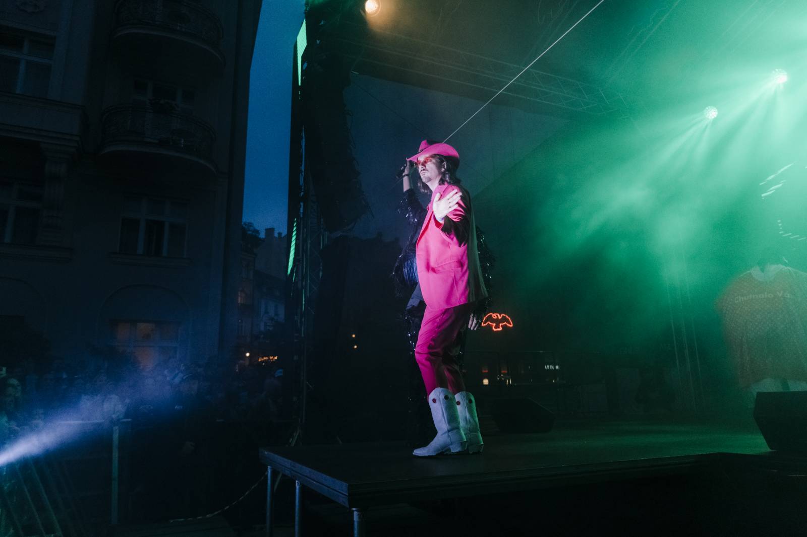 V Karlových Varech převzali stráž Zrní a Kapitán Demo, na koncertech měli plno