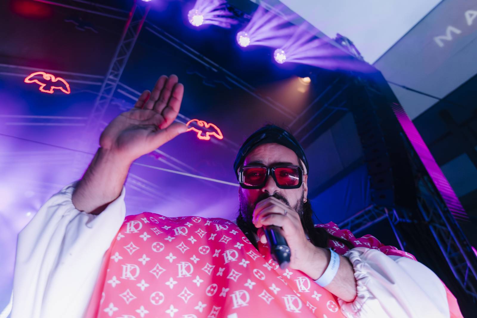 V Karlových Varech převzali stráž Zrní a Kapitán Demo, na koncertech měli plno