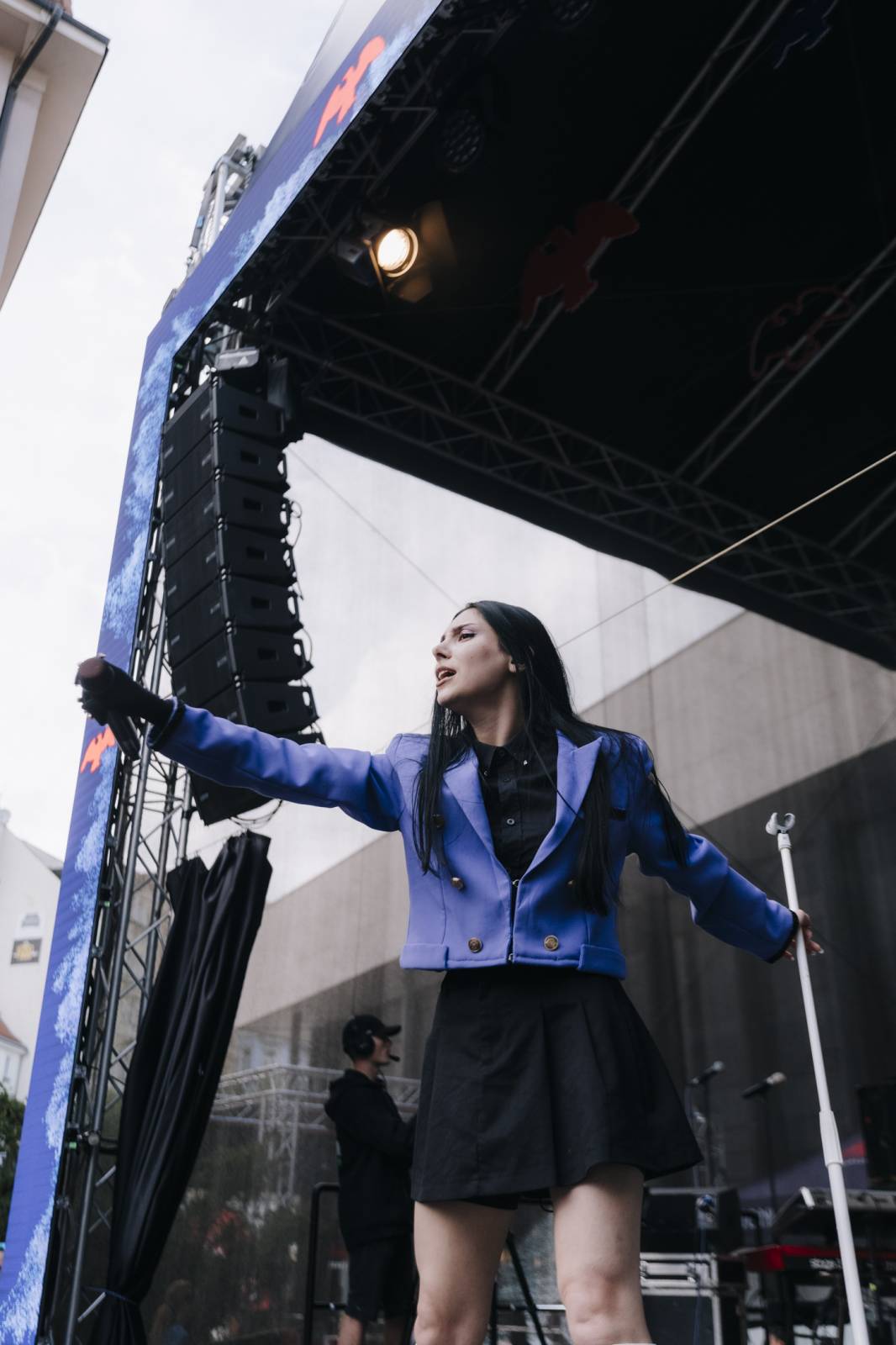 Pam Rabbit nechala Karlovy Vary nahlédnout do své duše, nadchl i Dan Bárta s Illustratosphere