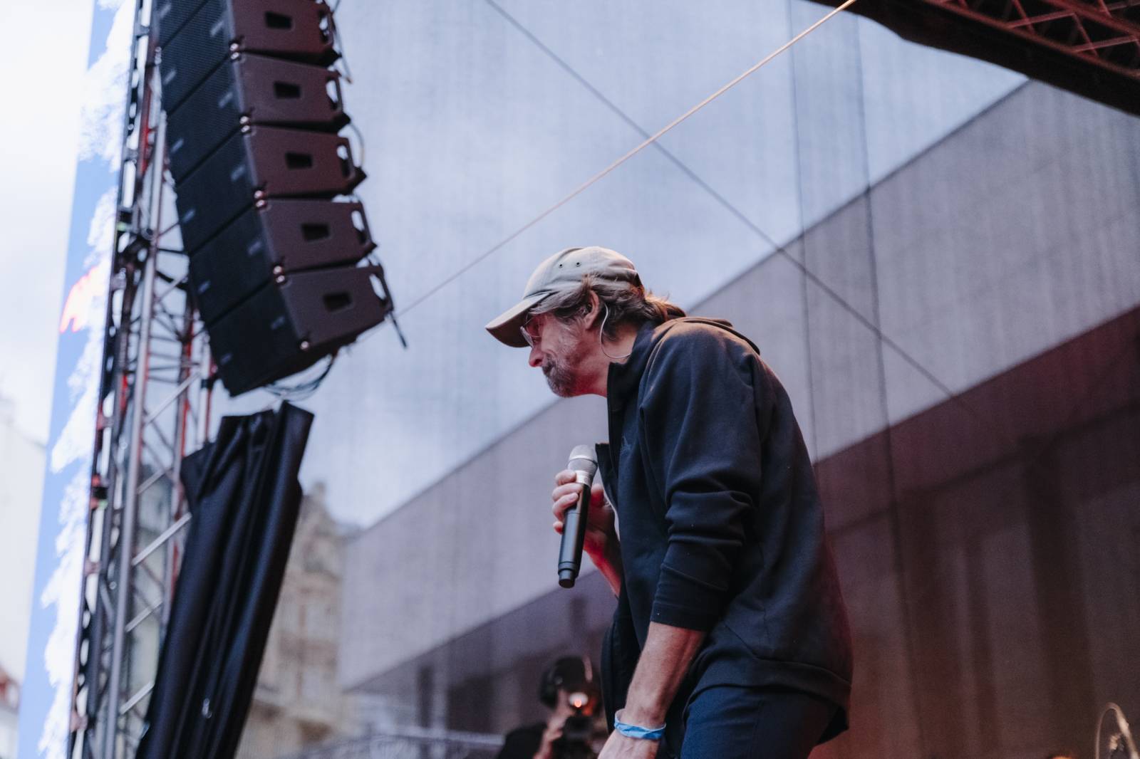 Pam Rabbit nechala Karlovy Vary nahlédnout do své duše, nadchl i Dan Bárta s Illustratosphere