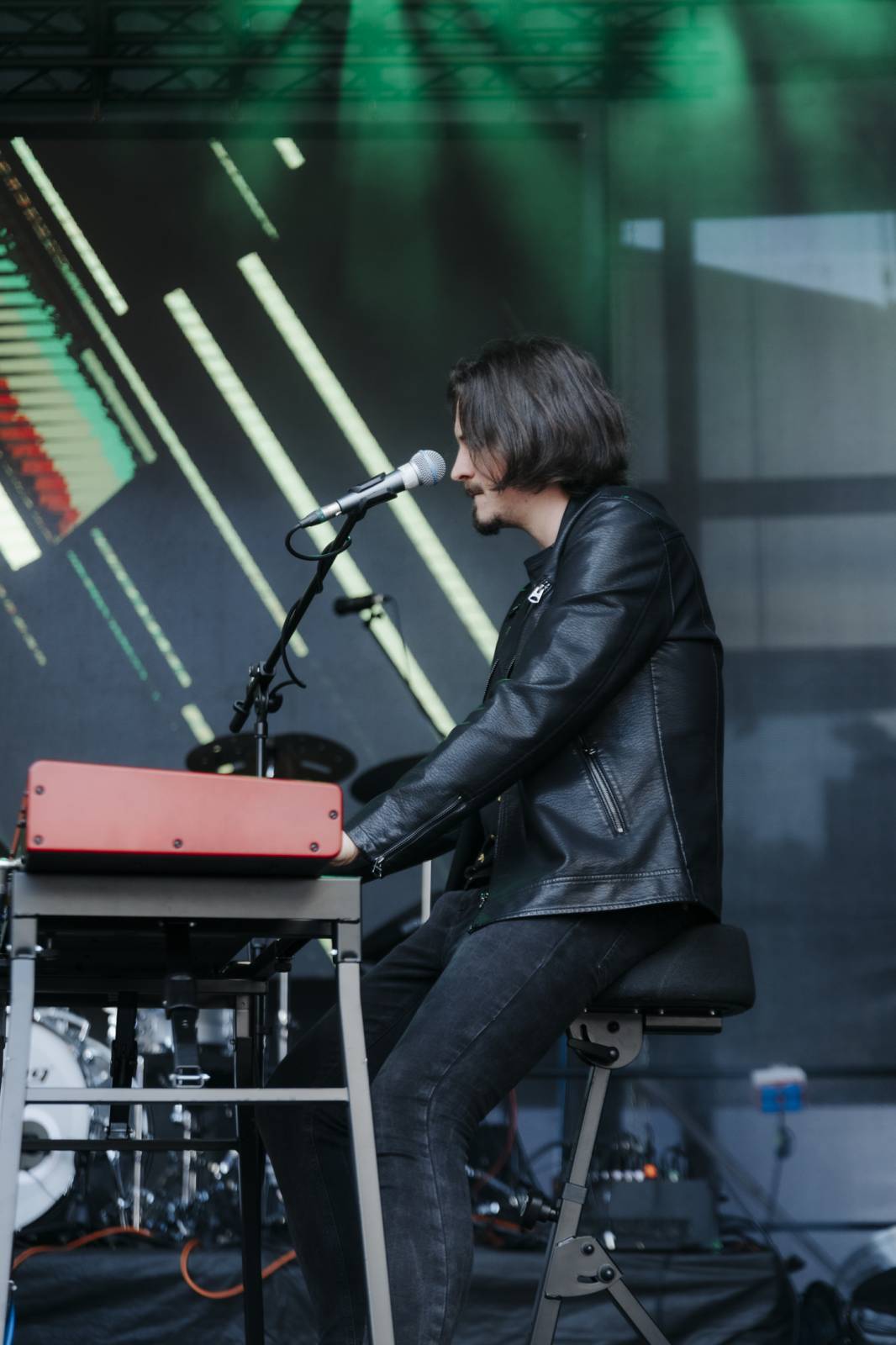 U Vřídla ve Varech se opět tancovalo. Tentokrát na písně We Are Domi a Nedivoč