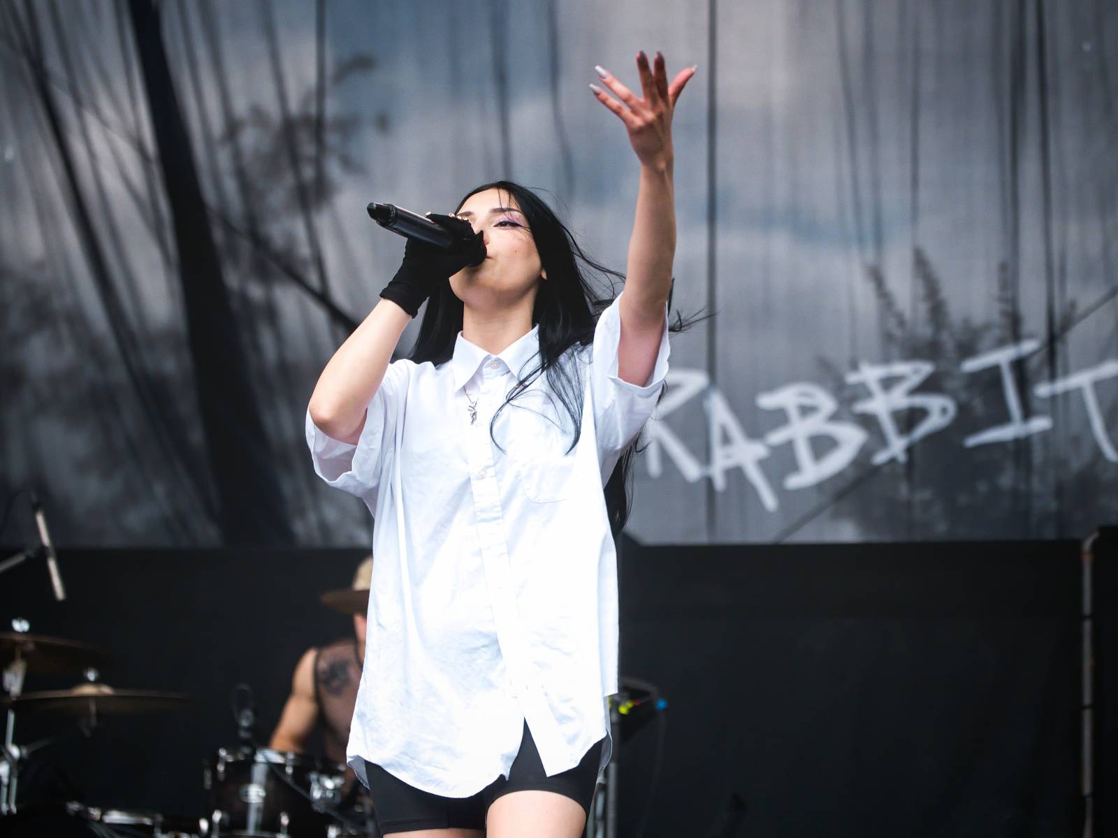 Tomáš Klus vyrazil v Jihlavě do publika, druhý den na Vysočina Festu hráli i PSH, Tři sestry či Ben Cristovao