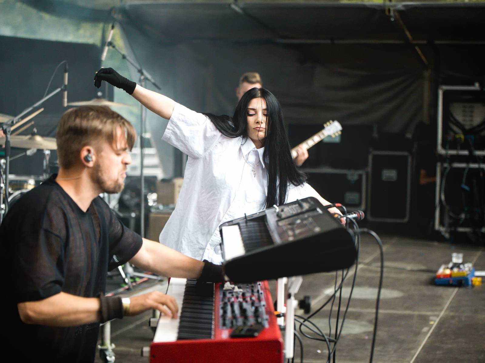 Tomáš Klus vyrazil v Jihlavě do publika, druhý den na Vysočina Festu hráli i PSH, Tři sestry či Ben Cristovao