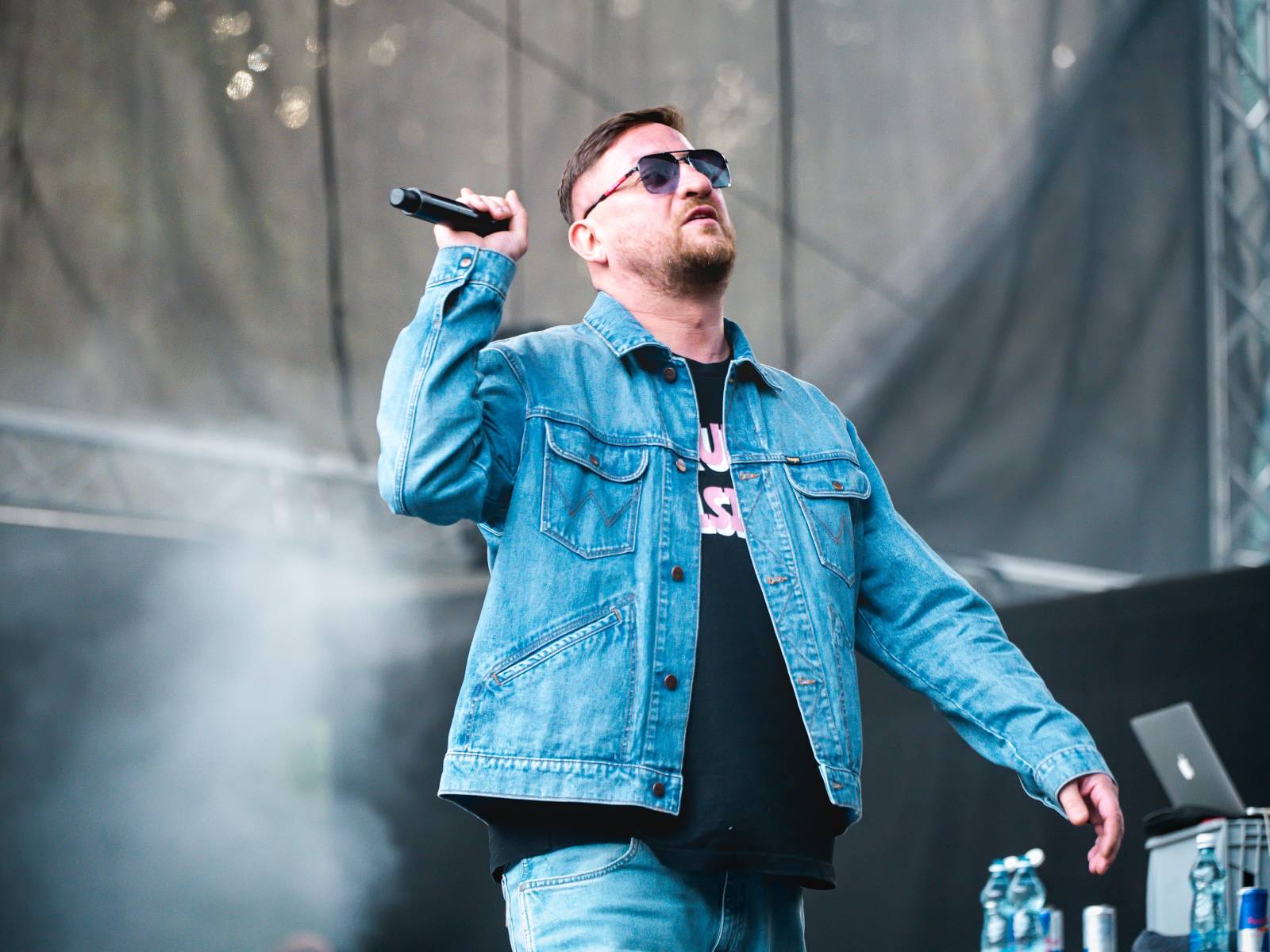 Tomáš Klus vyrazil v Jihlavě do publika, druhý den na Vysočina Festu hráli i PSH, Tři sestry či Ben Cristovao