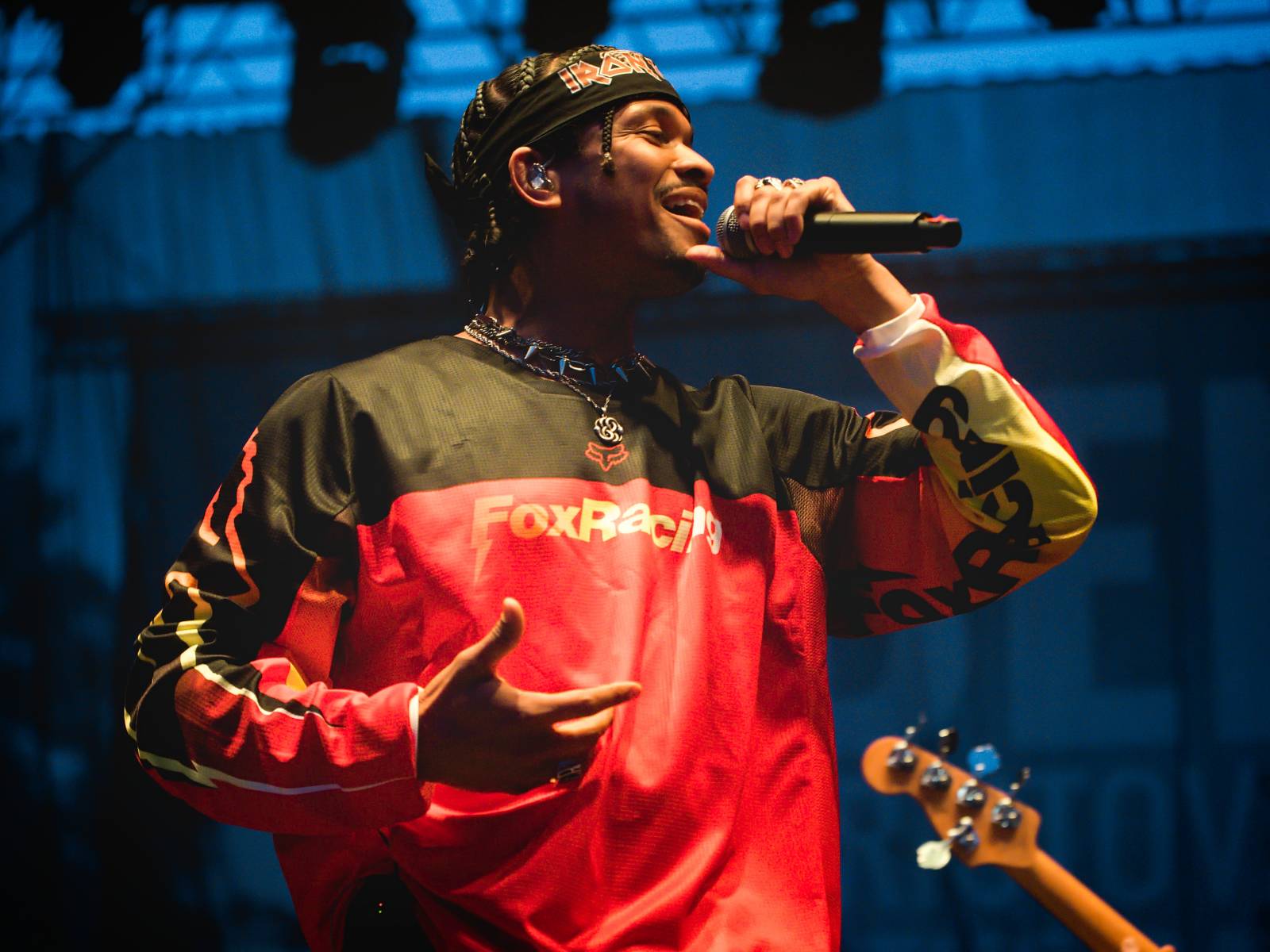 Tomáš Klus vyrazil v Jihlavě do publika, druhý den na Vysočina Festu hráli i PSH, Tři sestry či Ben Cristovao