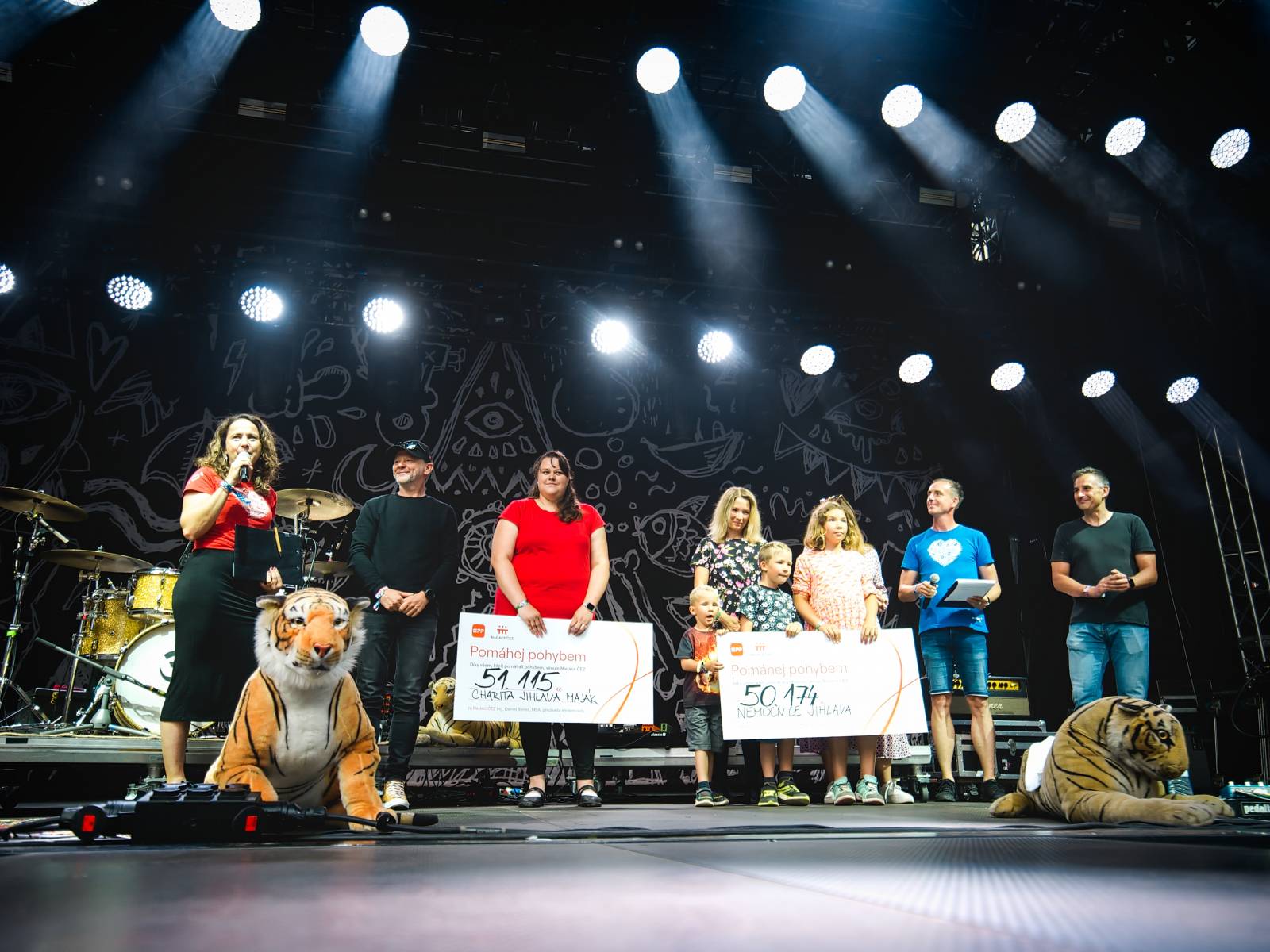 Tomáš Klus vyrazil v Jihlavě do publika, druhý den na Vysočina Festu hráli i PSH, Tři sestry či Ben Cristovao