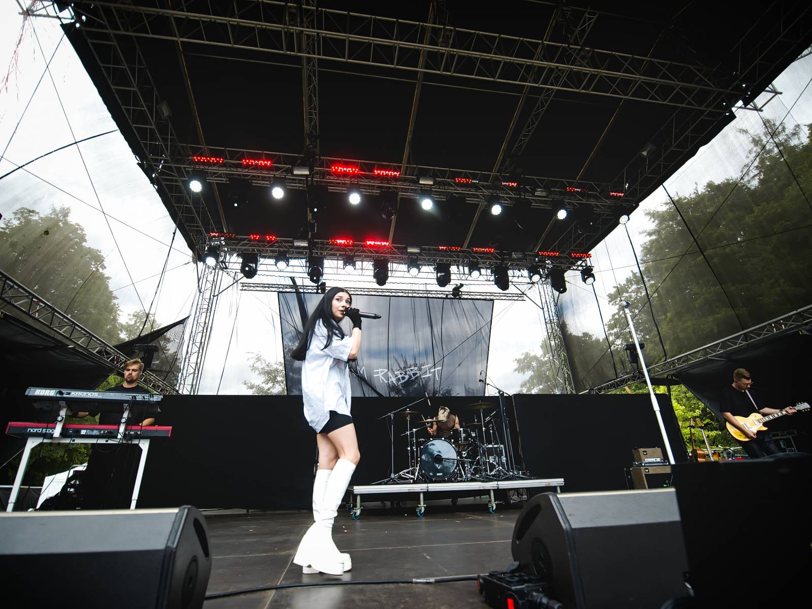 Tomáš Klus vyrazil v Jihlavě do publika, druhý den na Vysočina Festu hráli i PSH, Tři sestry či Ben Cristovao