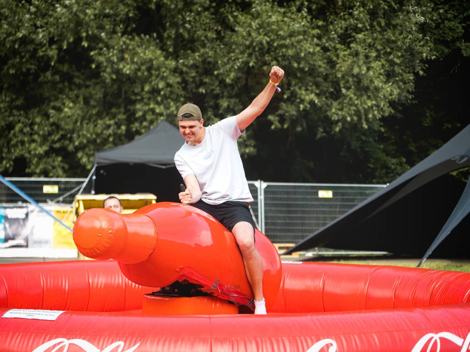 Pekelná jízda s Kabátem, skvělá Anna K. i deštivý závěr s Ektorem. Takový byl poslední den Vysočina Festu