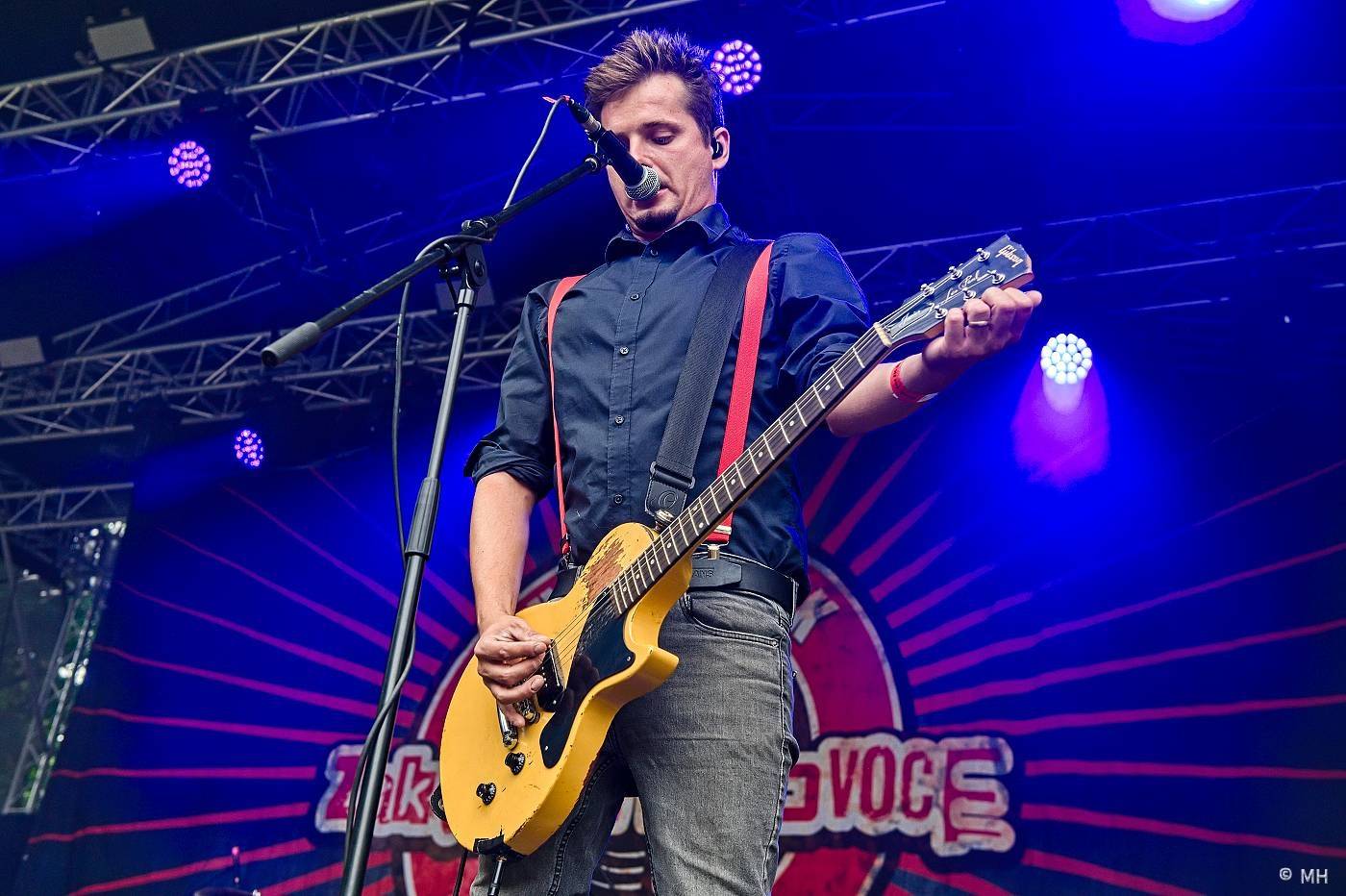 Rock for JK Manětín oslavil patnácté narozeniny. Gratulovali mu Trautenberk, SPS, Cocotte Minute i ZakázanÝovoce