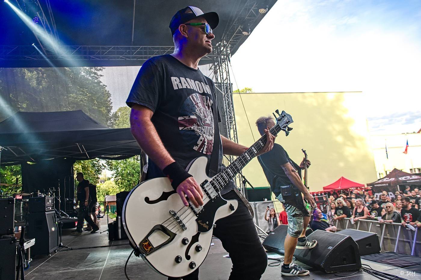 Rock for JK Manětín oslavil patnácté narozeniny. Gratulovali mu Trautenberk, SPS, Cocotte Minute i ZakázanÝovoce