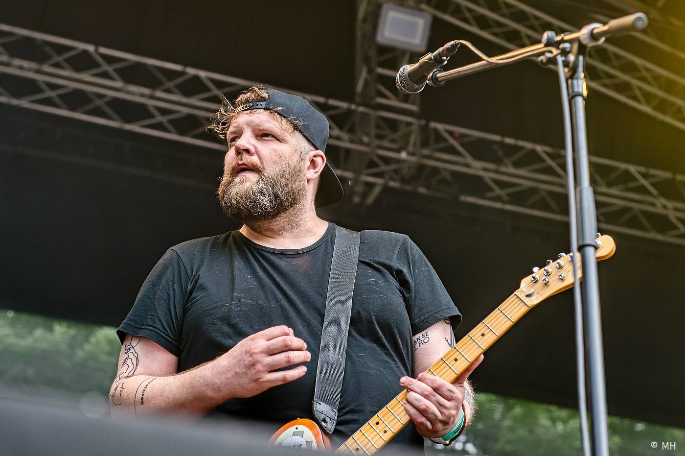 Vyprodaný Pekelný ostrov hostil Dymytry, Alkehol, Tři sestry, Vypsanou fiXu nebo Škwor