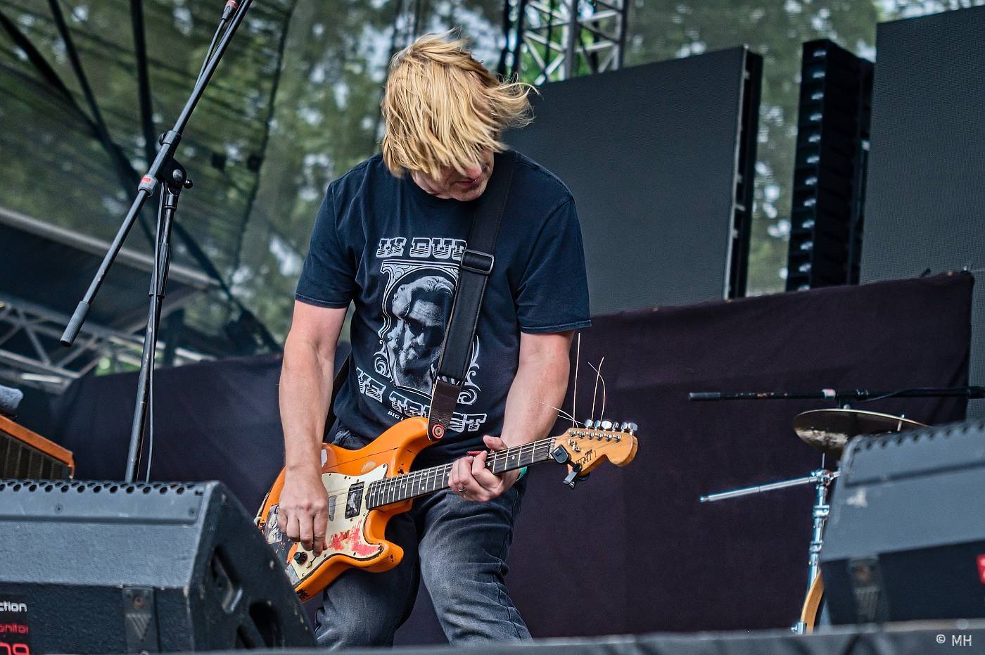 Vyprodaný Pekelný ostrov hostil Dymytry, Alkehol, Tři sestry, Vypsanou fiXu nebo Škwor