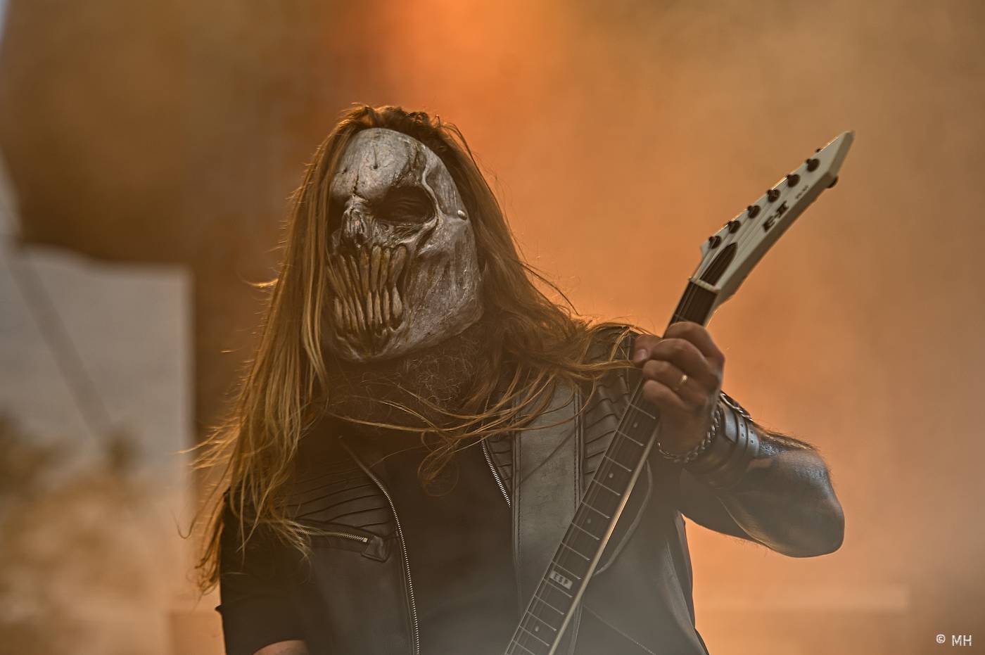 Vyprodaný Pekelný ostrov hostil Dymytry, Alkehol, Tři sestry, Vypsanou fiXu nebo Škwor