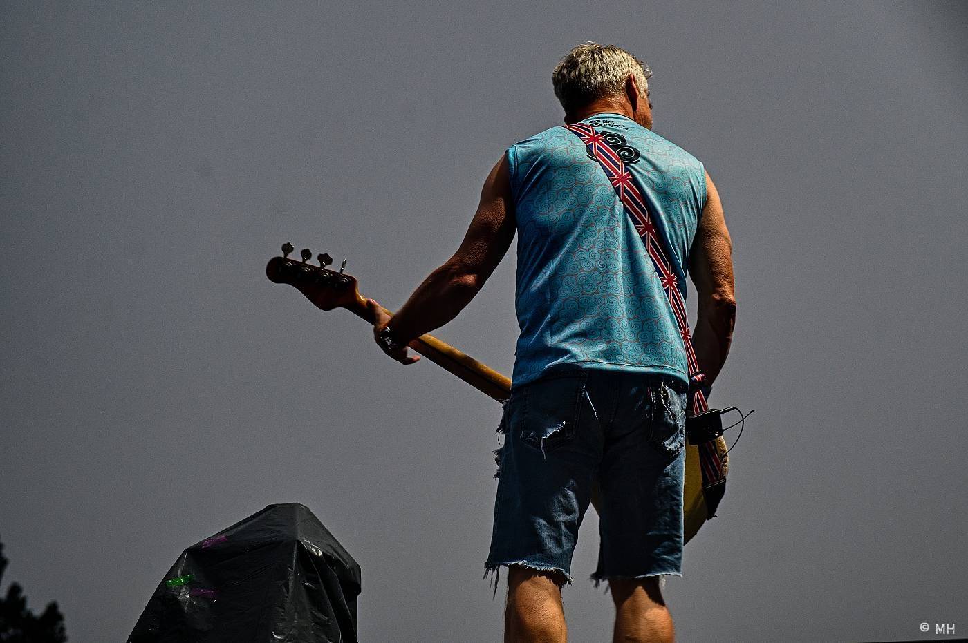 Vyprodaný Pekelný ostrov hostil Dymytry, Alkehol, Tři sestry, Vypsanou fiXu nebo Škwor