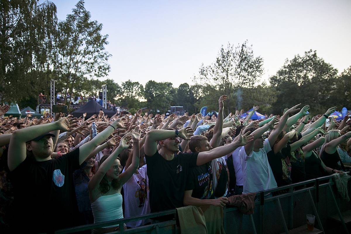 Excentrický Oliver Tree rozeskákal Ledárny Braník, jeho hostem byli Lufťáci
