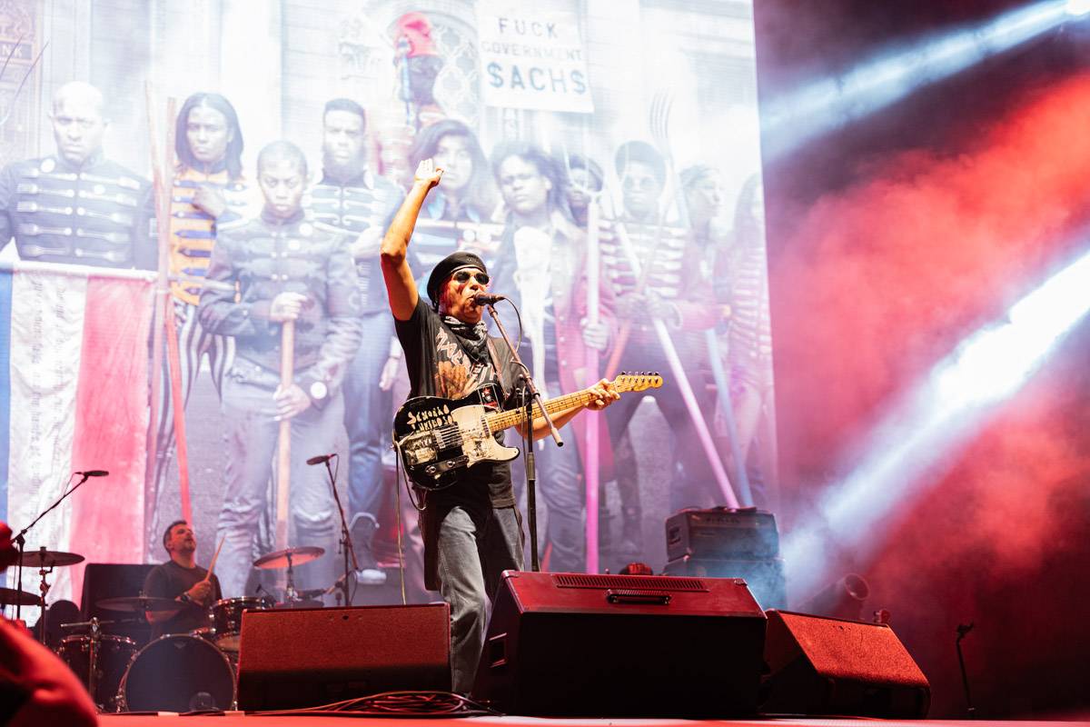 Colours of Ostrava zahájil Vojtěch Dyk, Tom Morello ohromil svým kytarovým mistrovstvím