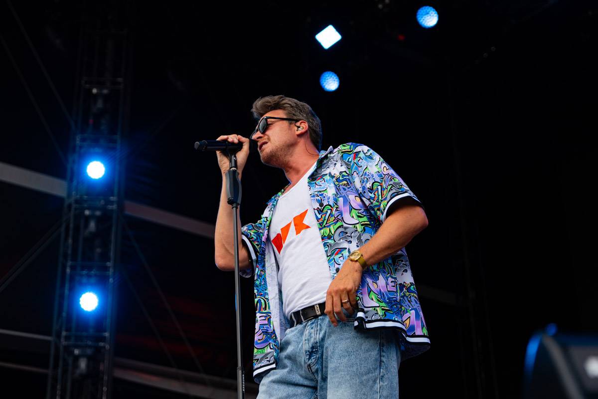 Colours of Ostrava zahájil Vojtěch Dyk, Tom Morello ohromil svým kytarovým mistrovstvím