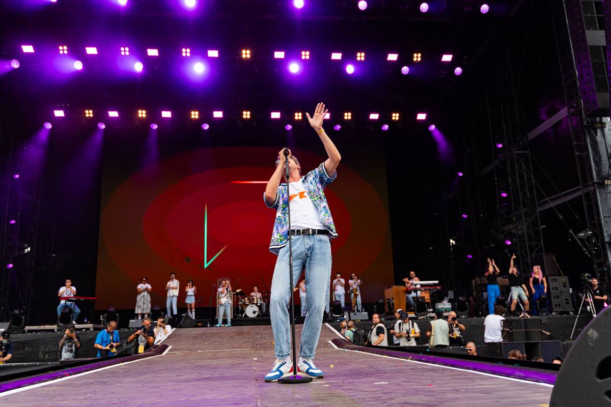 Colours of Ostrava zahájil Vojtěch Dyk, Tom Morello ohromil svým kytarovým mistrovstvím