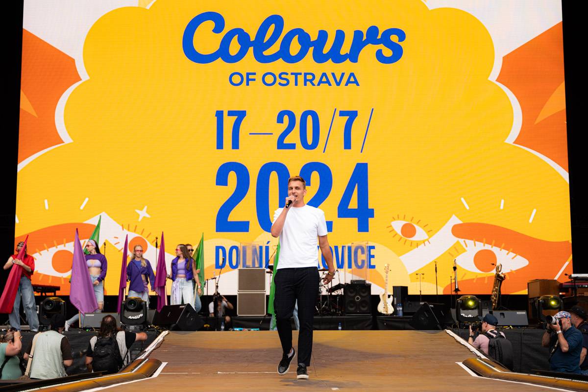 Colours of Ostrava zahájil Vojtěch Dyk, Tom Morello ohromil svým kytarovým mistrovstvím