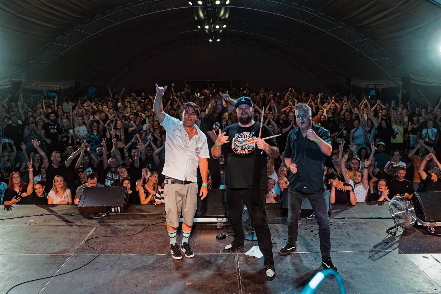 Iné Kafe odehrálo před zaplněnou Občanskou plovárnou jediný letošní pražský koncert