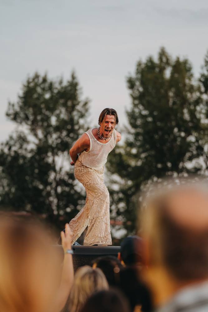 Třetí den na Colours of Ostrava pod taktovkou Lenny, Emmy Smetany a Jordana Haje nebo Son Mieux