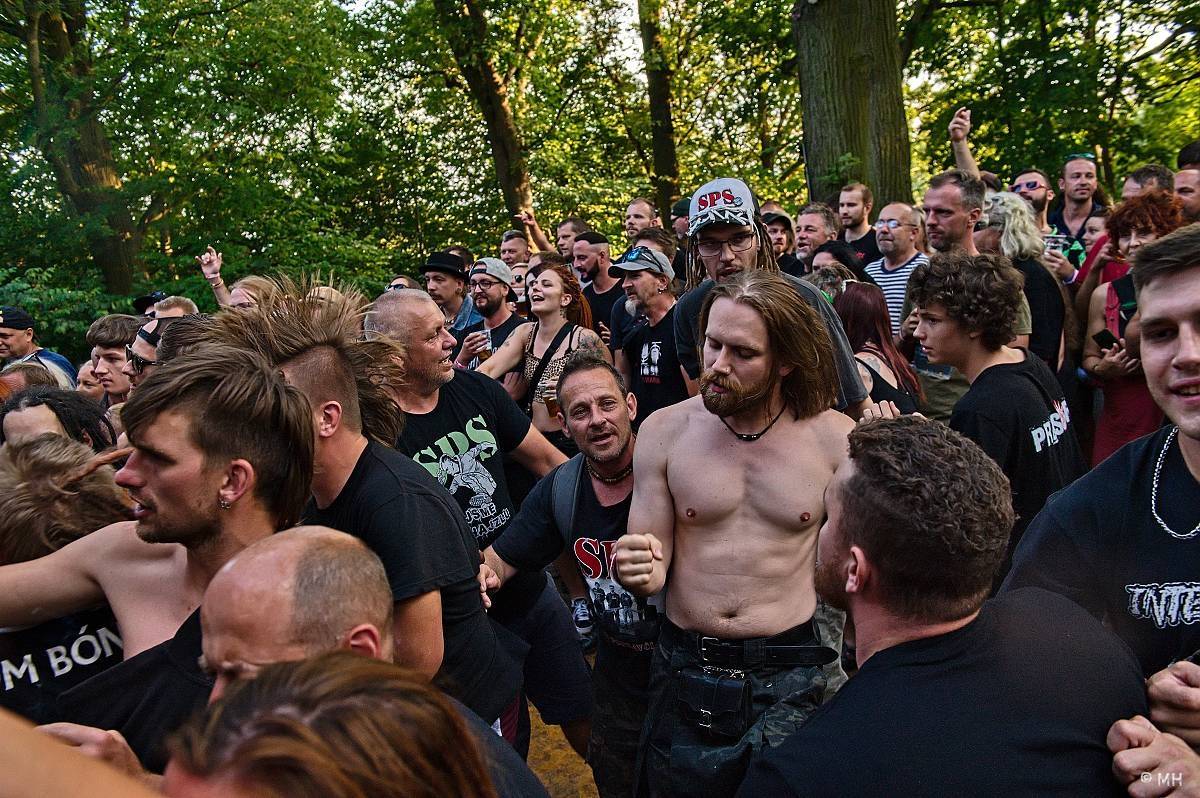 Prasofest zahájil druhou dekádu. Přivezl Protha, Cocotte Minute, Poletíme? i Totální nasazení