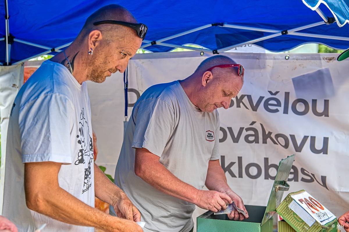 Prasofest zahájil druhou dekádu. Přivezl Protha, Cocotte Minute, Poletíme? i Totální nasazení