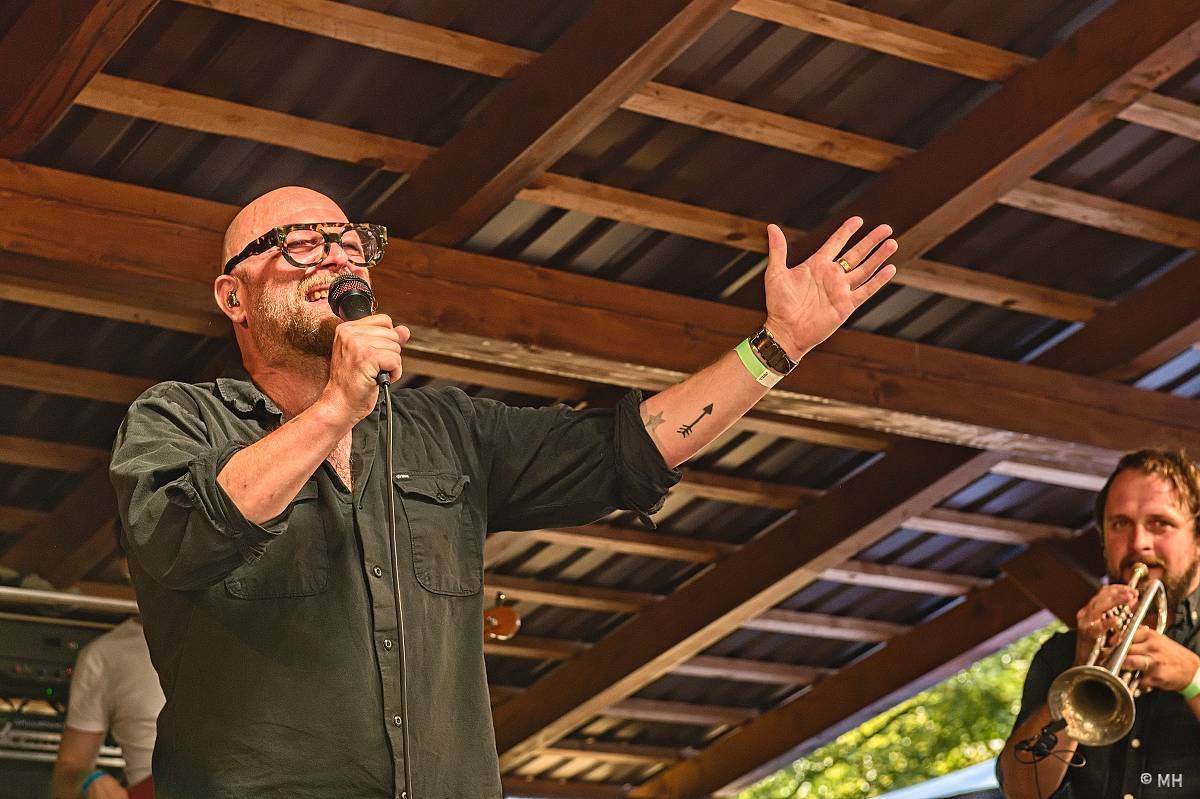 Prasofest zahájil druhou dekádu. Přivezl Protha, Cocotte Minute, Poletíme? i Totální nasazení