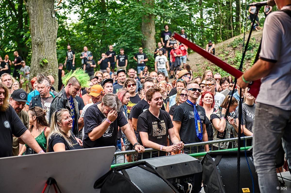 Prasofest zahájil druhou dekádu. Přivezl Protha, Cocotte Minute, Poletíme? i Totální nasazení