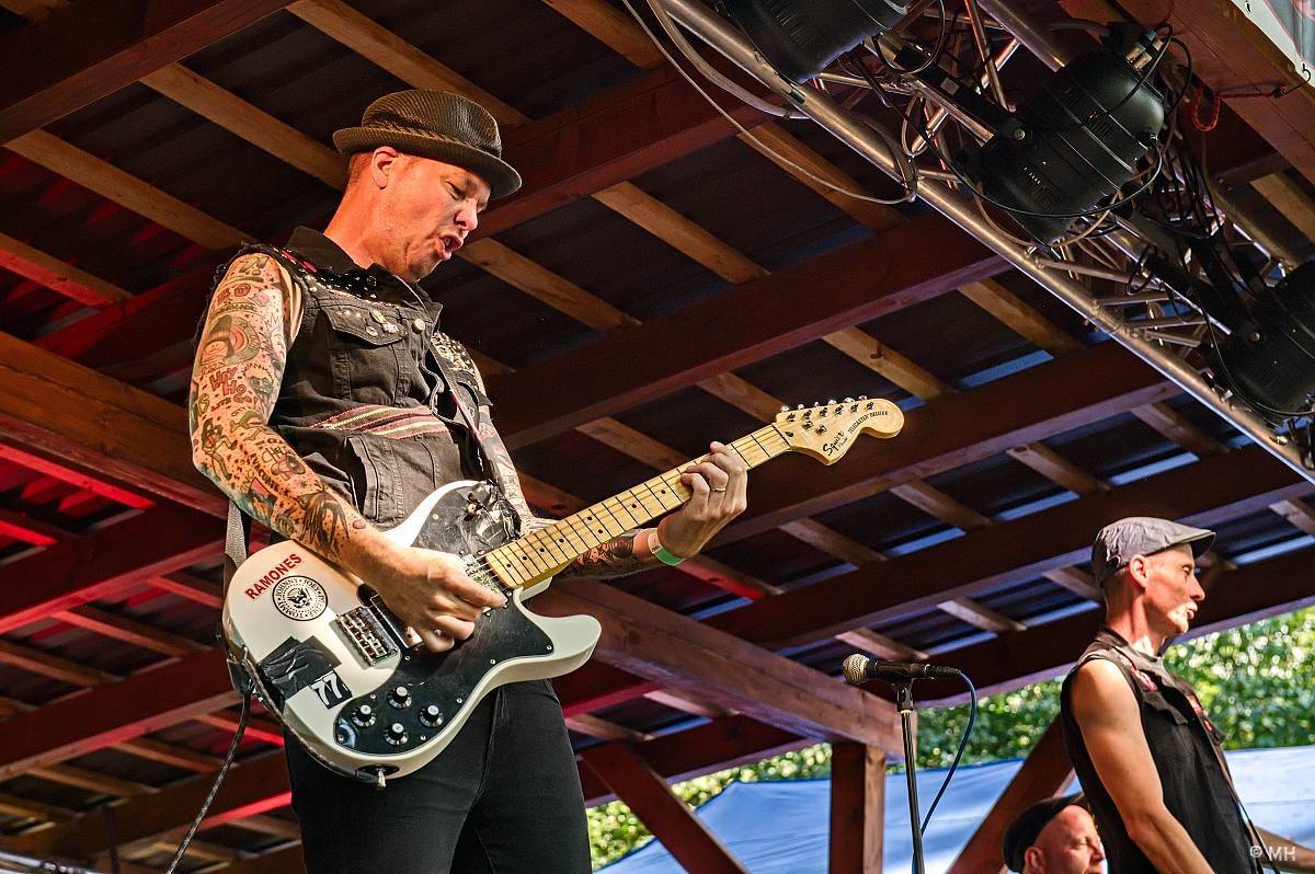 Prasofest zahájil druhou dekádu. Přivezl Protha, Cocotte Minute, Poletíme? i Totální nasazení