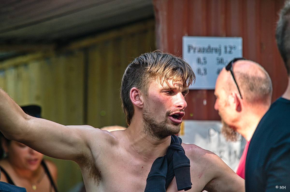 Prasofest zahájil druhou dekádu. Přivezl Protha, Cocotte Minute, Poletíme? i Totální nasazení