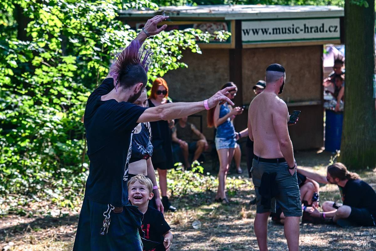 Prasofest zahájil druhou dekádu. Přivezl Protha, Cocotte Minute, Poletíme? i Totální nasazení