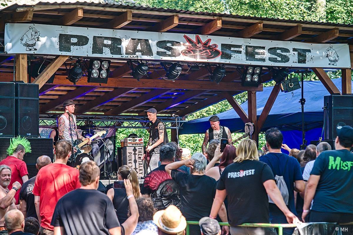 Prasofest zahájil druhou dekádu. Přivezl Protha, Cocotte Minute, Poletíme? i Totální nasazení