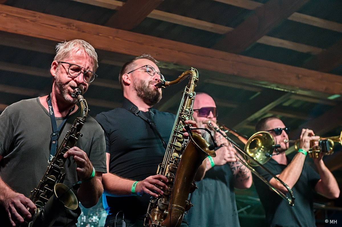 Prasofest zahájil druhou dekádu. Přivezl Protha, Cocotte Minute, Poletíme? i Totální nasazení