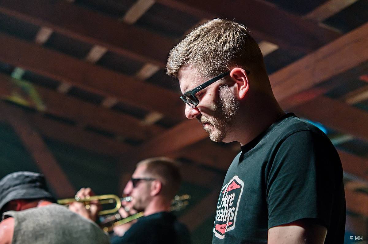 Prasofest zahájil druhou dekádu. Přivezl Protha, Cocotte Minute, Poletíme? i Totální nasazení