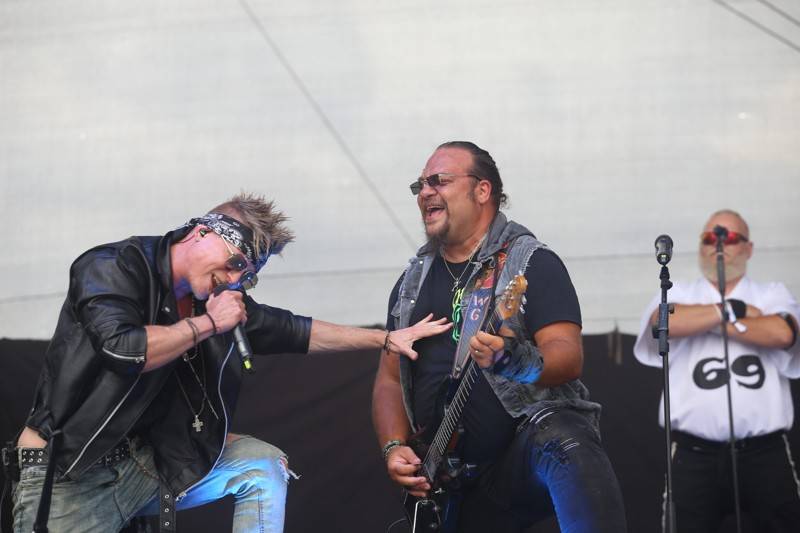 Cibula Fest slavil patnáct let. Přáli mu Dymytry, Jelen či Kontrafakt, Mirai Navrátil v areálu přistál s letadlem