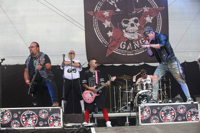 Cibula Fest slavil patnáct let. Přáli mu Dymytry, Jelen či Kontrafakt, Mirai Navrátil v areálu přistál s letadlem