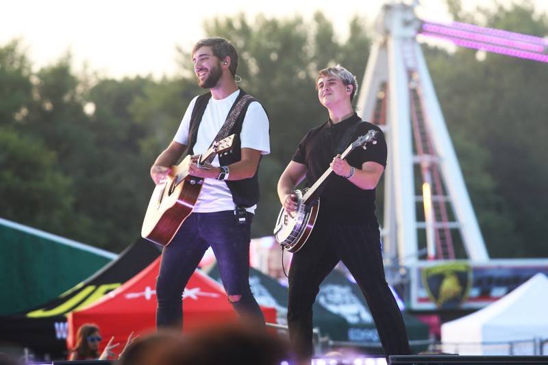 Cibula Fest slavil patnáct let. Přáli mu Dymytry, Jelen či Kontrafakt, Mirai Navrátil v areálu přistál s letadlem