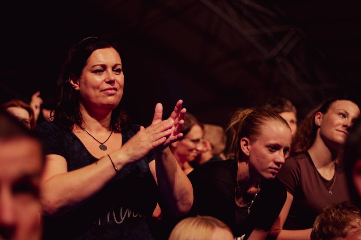 Michal Hrůza zazpíval Občanské plovárně, na pódium si pozval i Michala Malátného